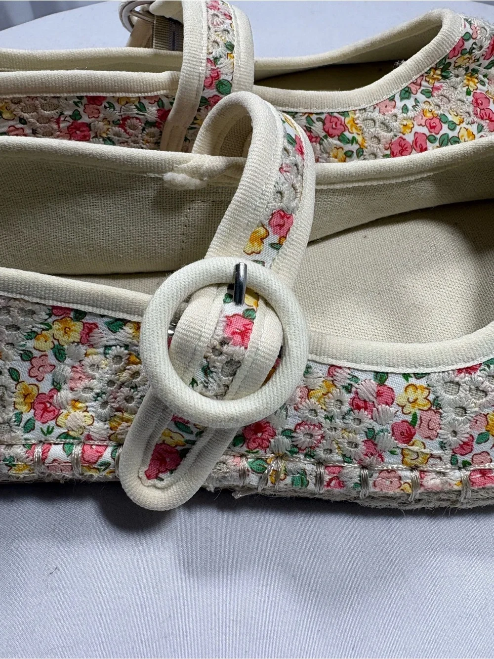 CL By Chinese Laundry Women's Floral Cottage Mary Jane Espadrille Flats Sz 11M